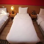 מלון Avcilar Vizyon 3*